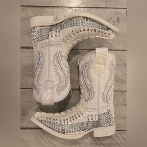 White Diamind: Kids' Glittering White Western Boots